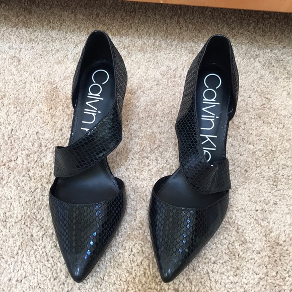 Calvin Klein Shoes - Calvin Klein 7M black gella d’orsay dress pumps